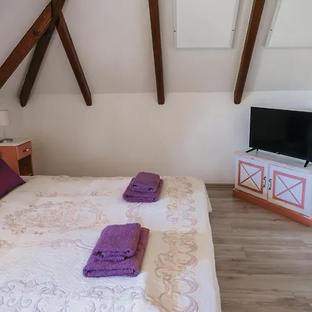 Cselling Udvarhaz Maison d'hôtes Révfülöp