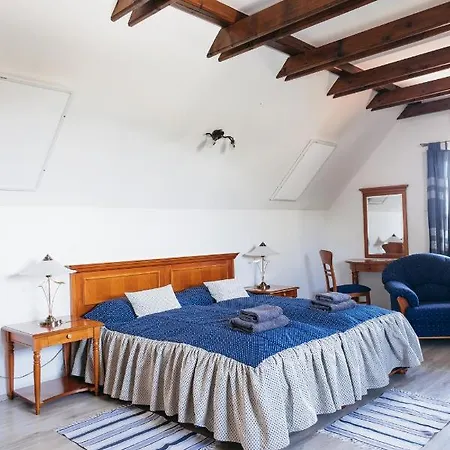 Cselling Udvarhaz רבפולופ