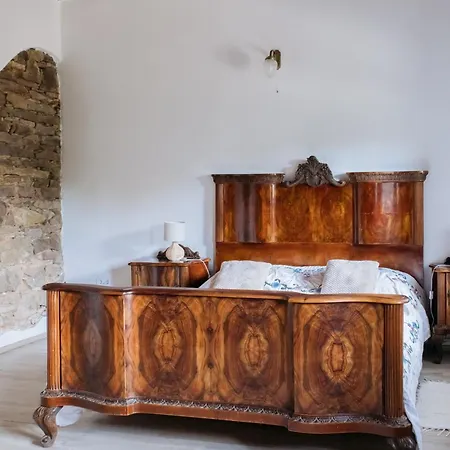 Cselling Udvarhaz 3*