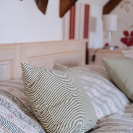 Cselling Udvarhaz Ревфюлёп