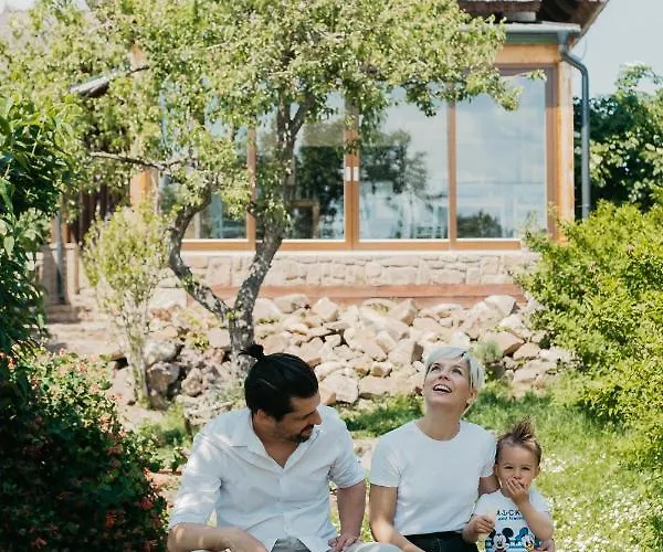 Cselling Udvarhaz Gæstehus Révfülöp