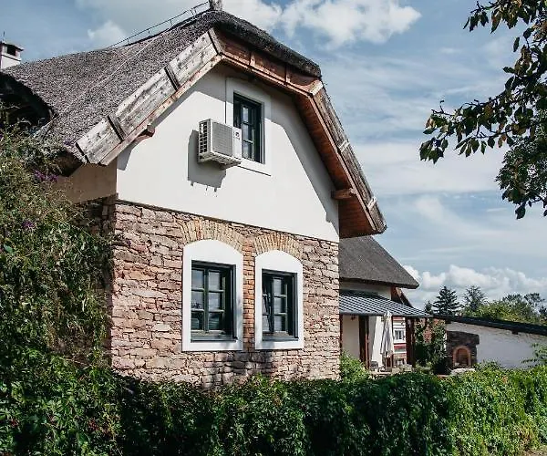 Gæstehus Cselling Udvarhaz Révfülöp