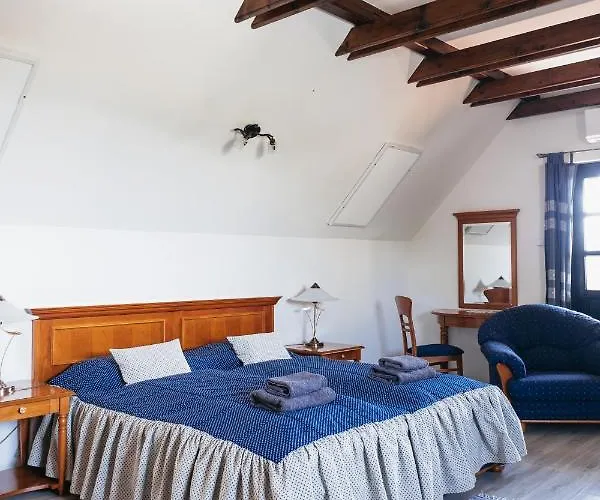 Cselling Udvarhaz Gasthof 3*