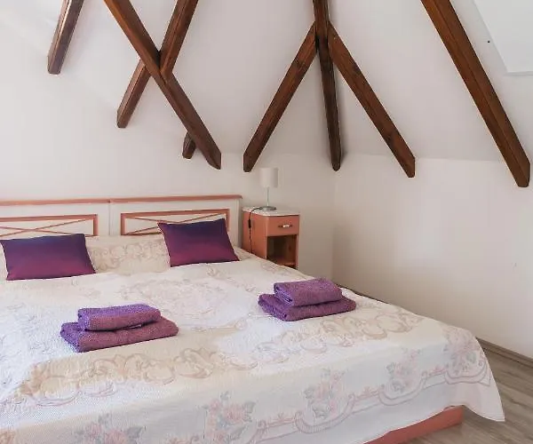 Gæstehus Cselling Udvarhaz 3*