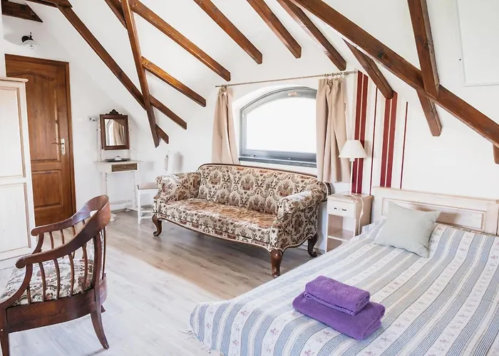 Cselling Udvarhaz Gæstehus 3*