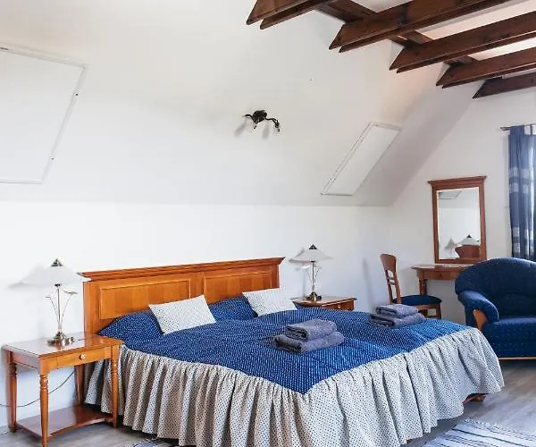 Cselling Udvarhaz Révfülöp