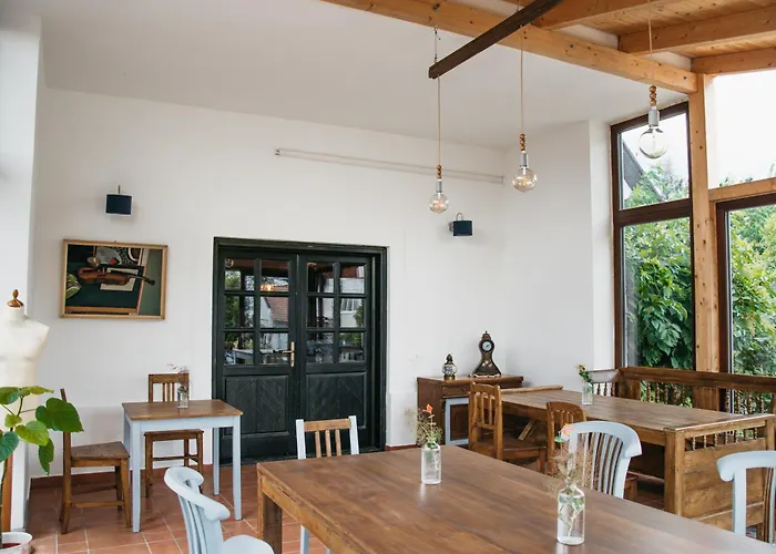 Cselling Udvarhaz Gæstehus Révfülöp