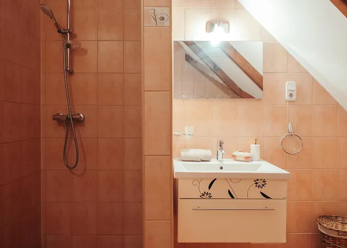 Cselling Udvarhaz Révfülöp