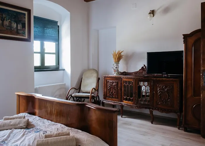 Cselling Udvarhaz 3* Révfülöp